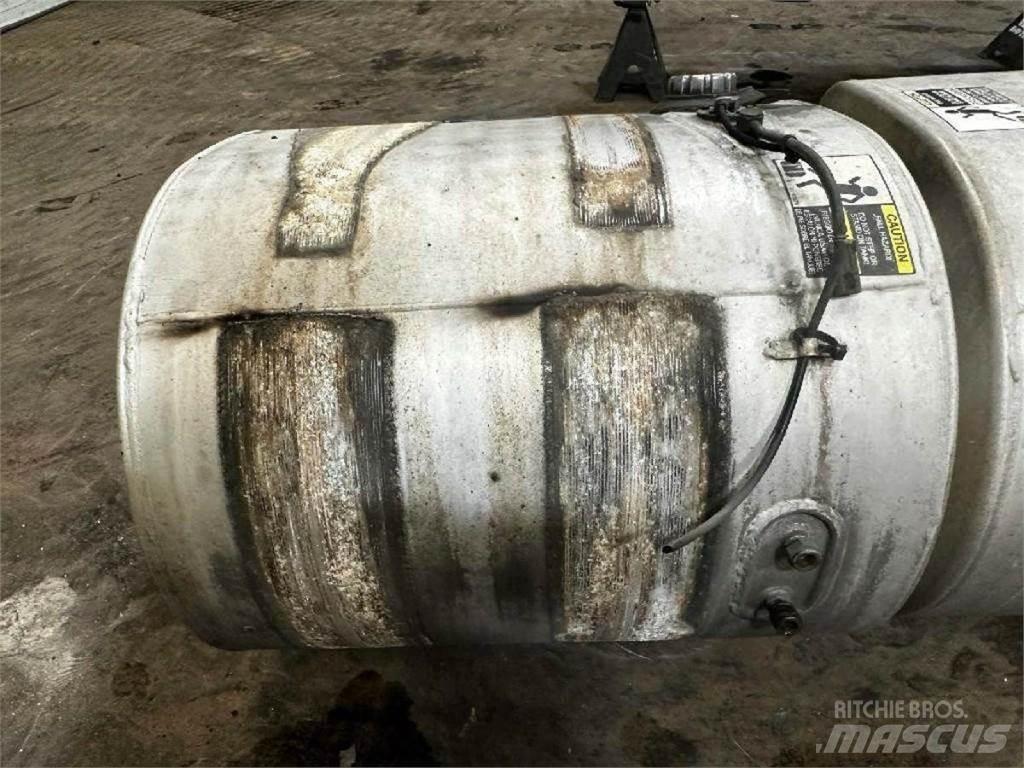 Volvo VNL Tankwagen