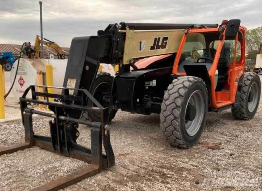 JLG 943 Verreikers