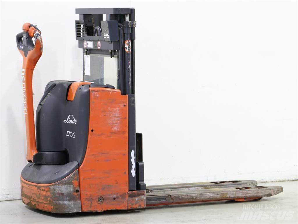Linde D06/1160-00 Meeloop stapelaar