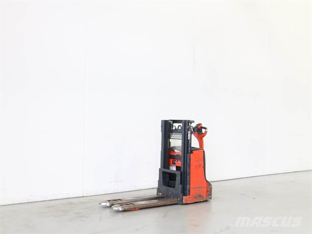 Linde D08/1160 Meeloop stapelaar