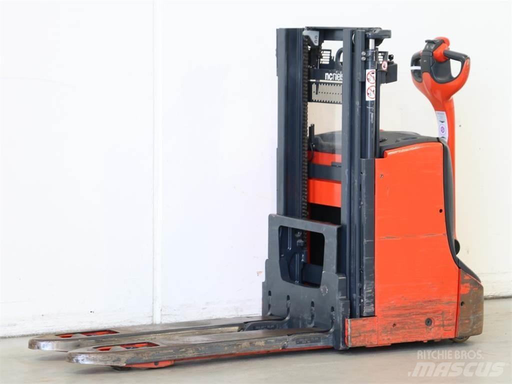 Linde D08/1160 Meeloop stapelaar