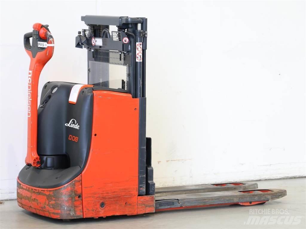 Linde D08/1160 Meeloop stapelaar