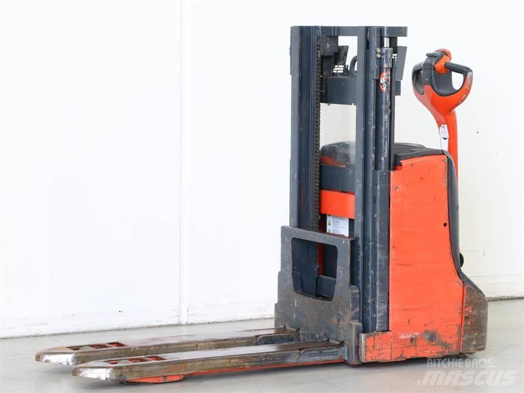 Linde D08/1160-00 Meeloop stapelaar