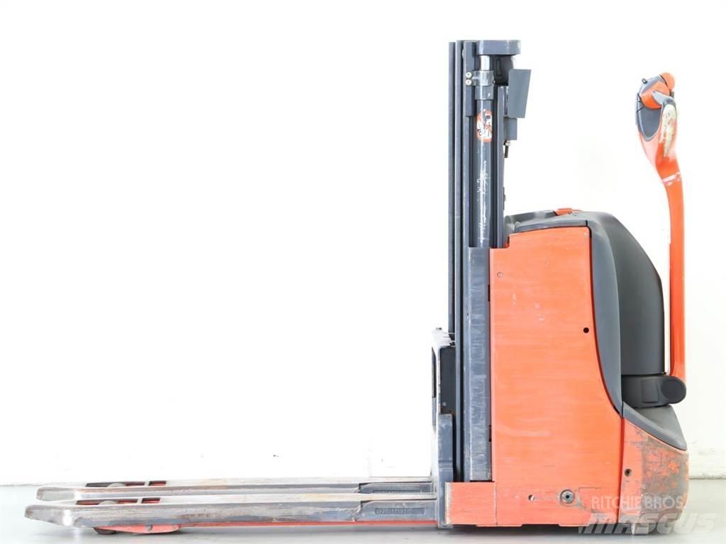 Linde D08/1160-00 Meeloop stapelaar