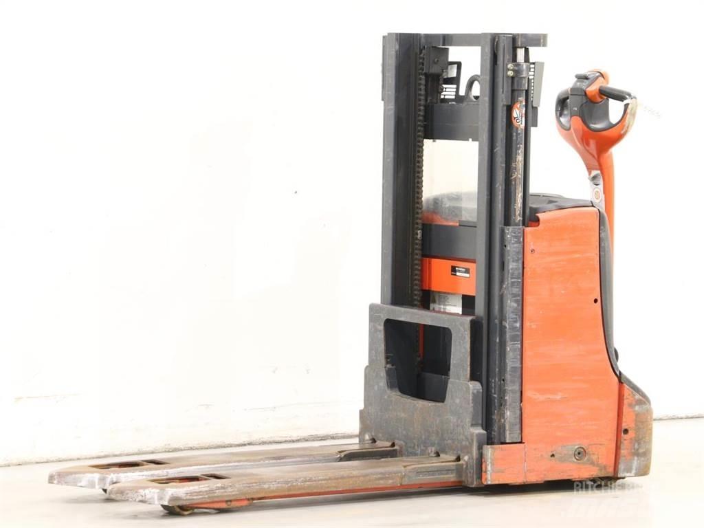 Linde D08/1160-00 Meeloop stapelaar
