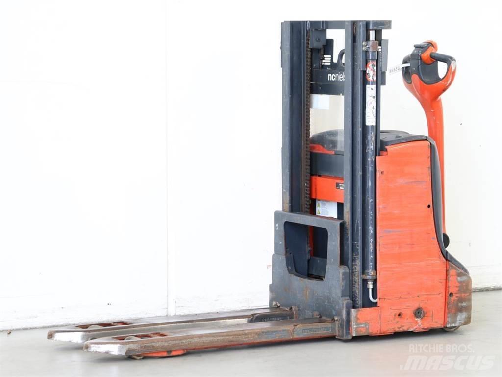 Linde D08/1160-00 Meeloop stapelaar