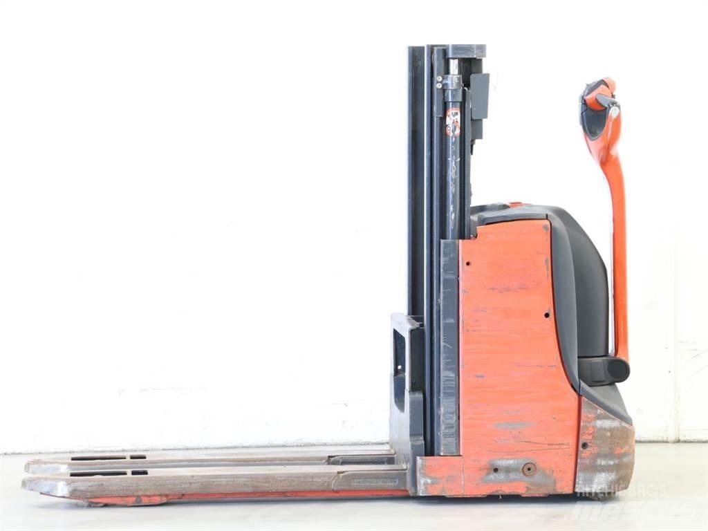 Linde D08/1160-00 Meeloop stapelaar