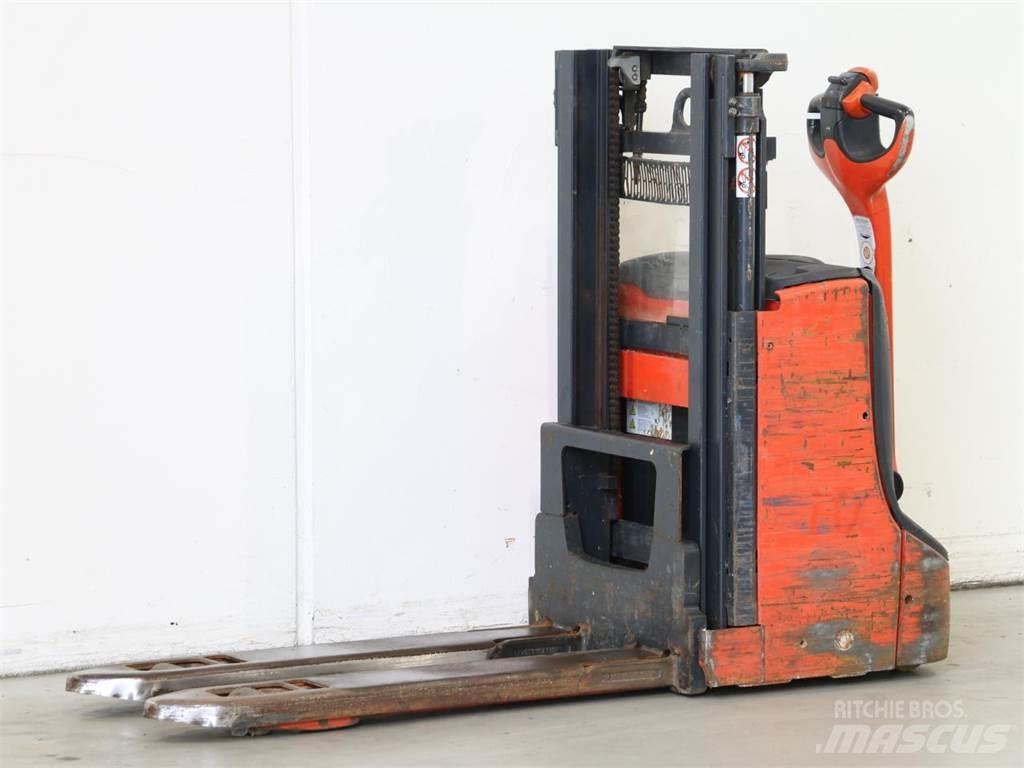 Linde D08/1160-00 Meeloop stapelaar