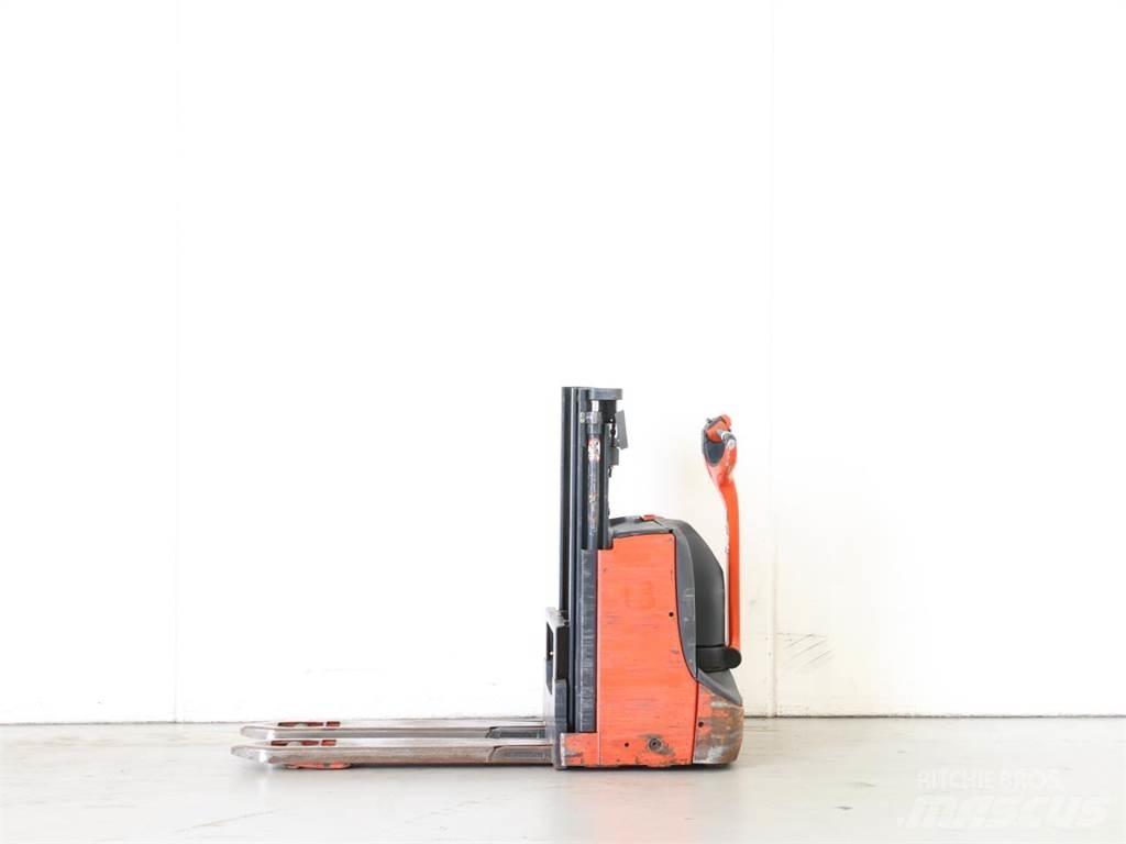 Linde D08/1160-00 Meeloop stapelaar