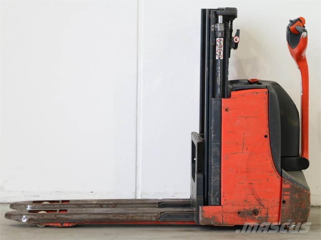 Linde D08/1160-00 Meeloop stapelaar