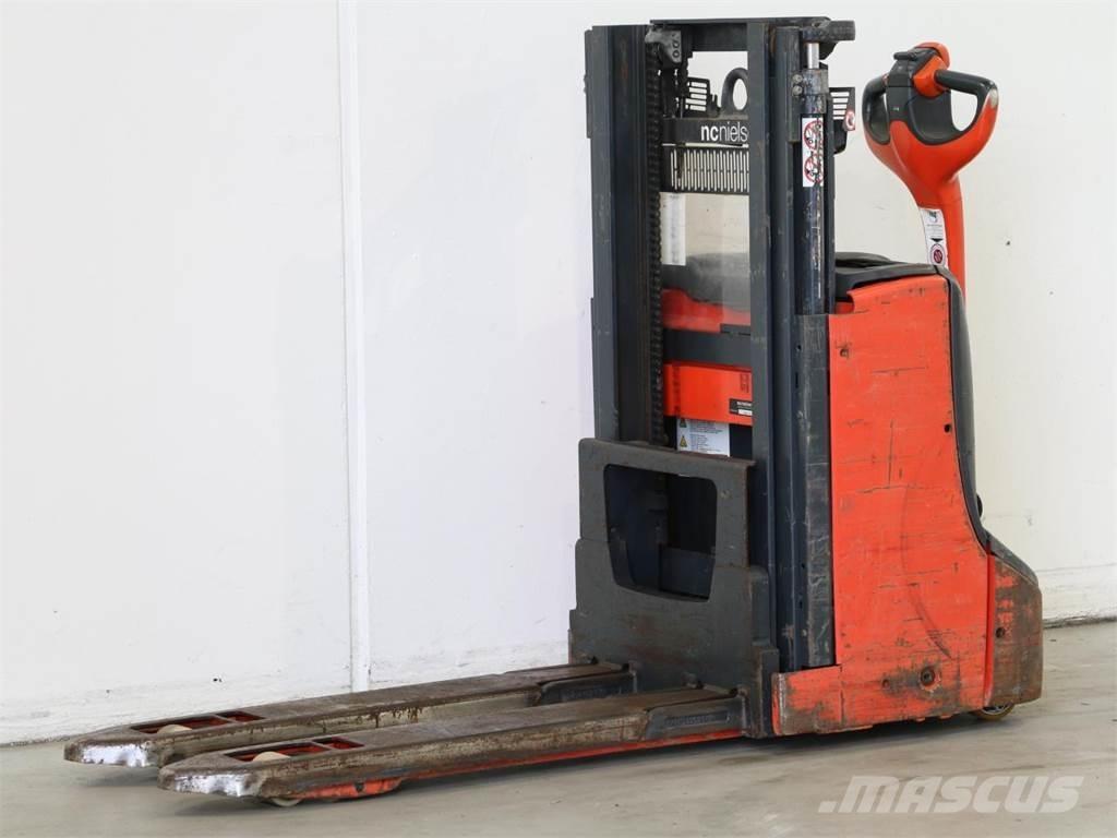 Linde D08/1160-00 Meeloop stapelaar