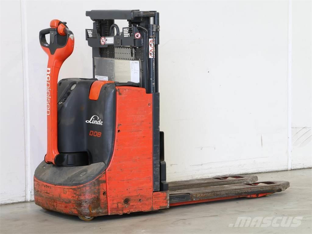 Linde D08/1160-00 Meeloop stapelaar