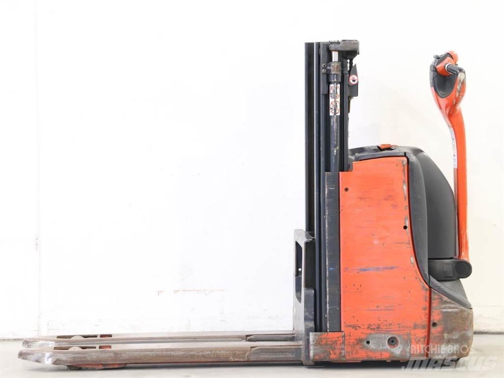 Linde D08/1160-00 Meeloop stapelaar