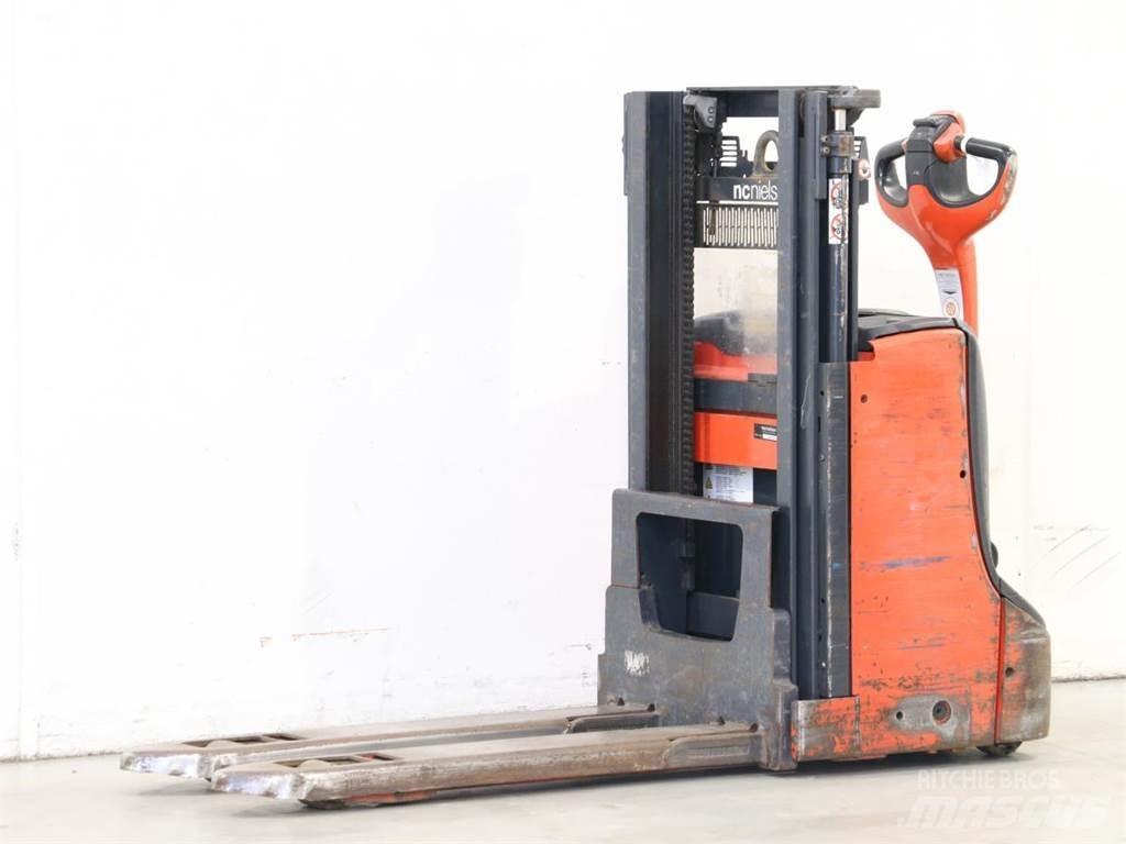 Linde D08/1160-00 Meeloop stapelaar