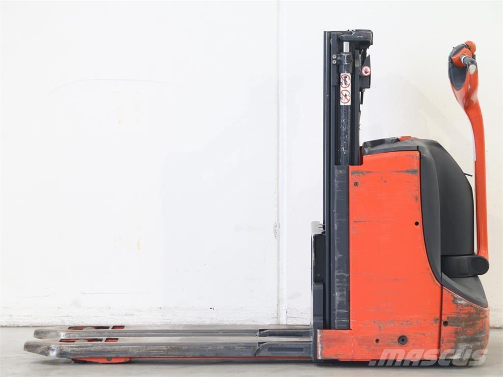 Linde D08/1160-00 Meeloop stapelaar