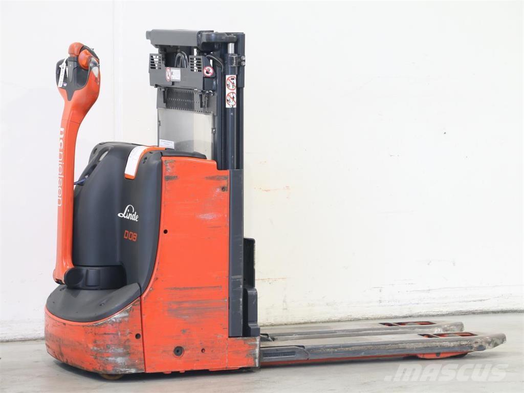 Linde D08/1160-00 Meeloop stapelaar