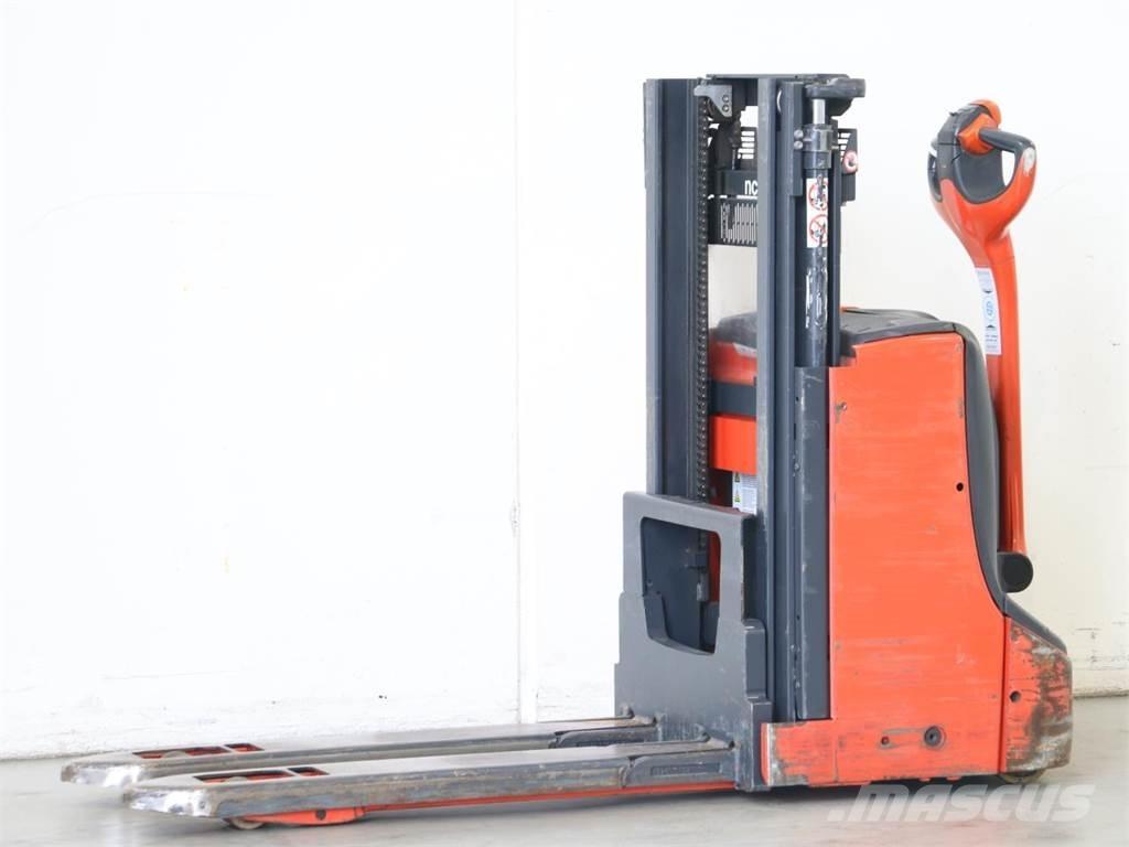 Linde D08/1160-00 Meeloop stapelaar