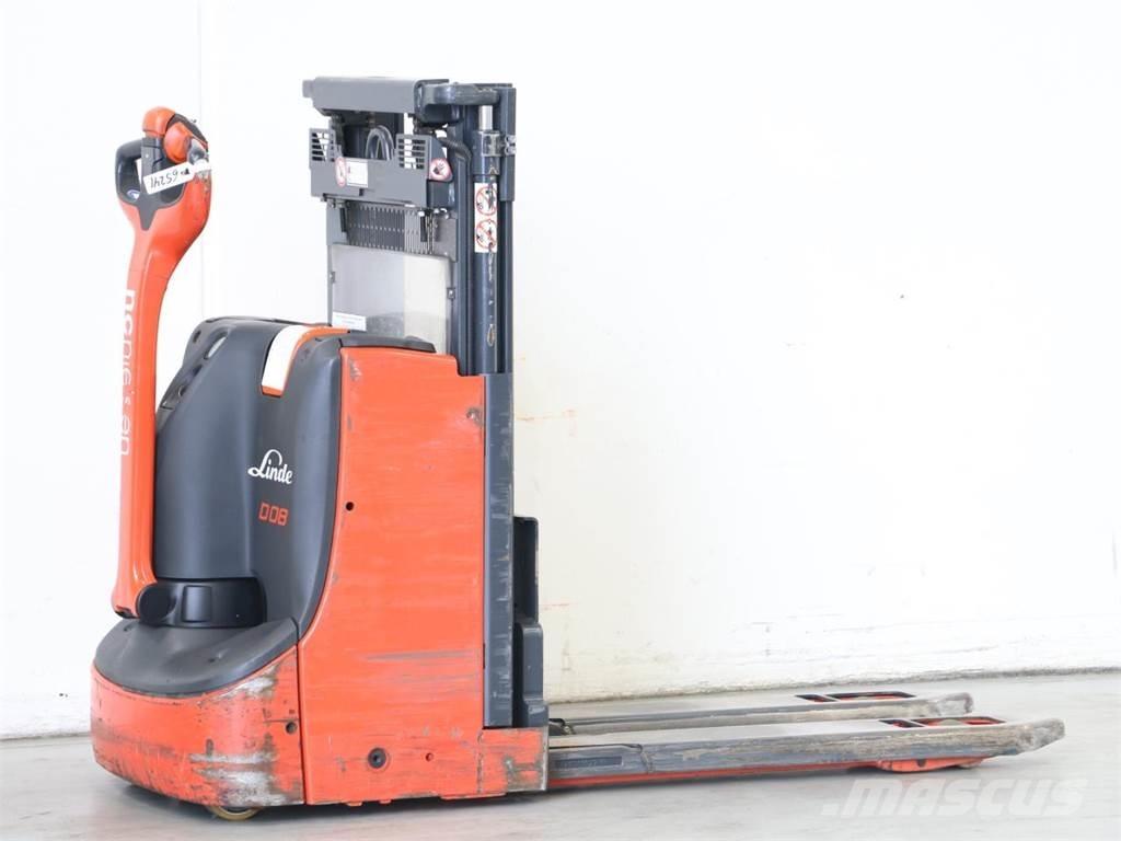 Linde D08/1160-00 Meeloop stapelaar