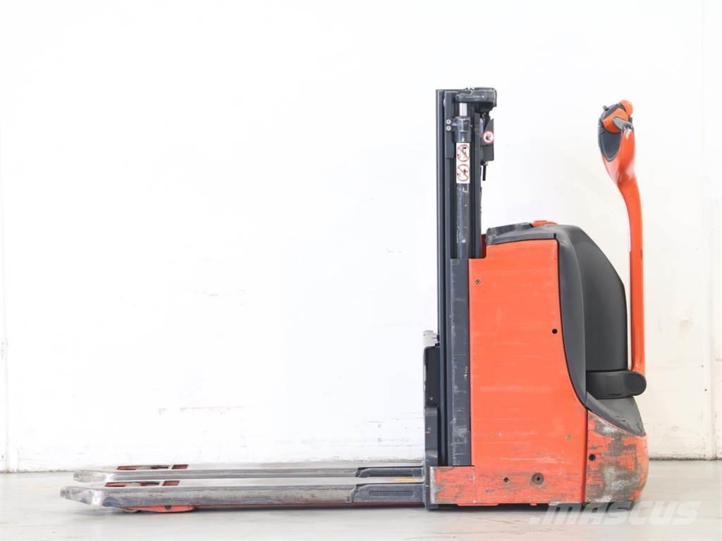 Linde D08/1160-00 Meeloop stapelaar