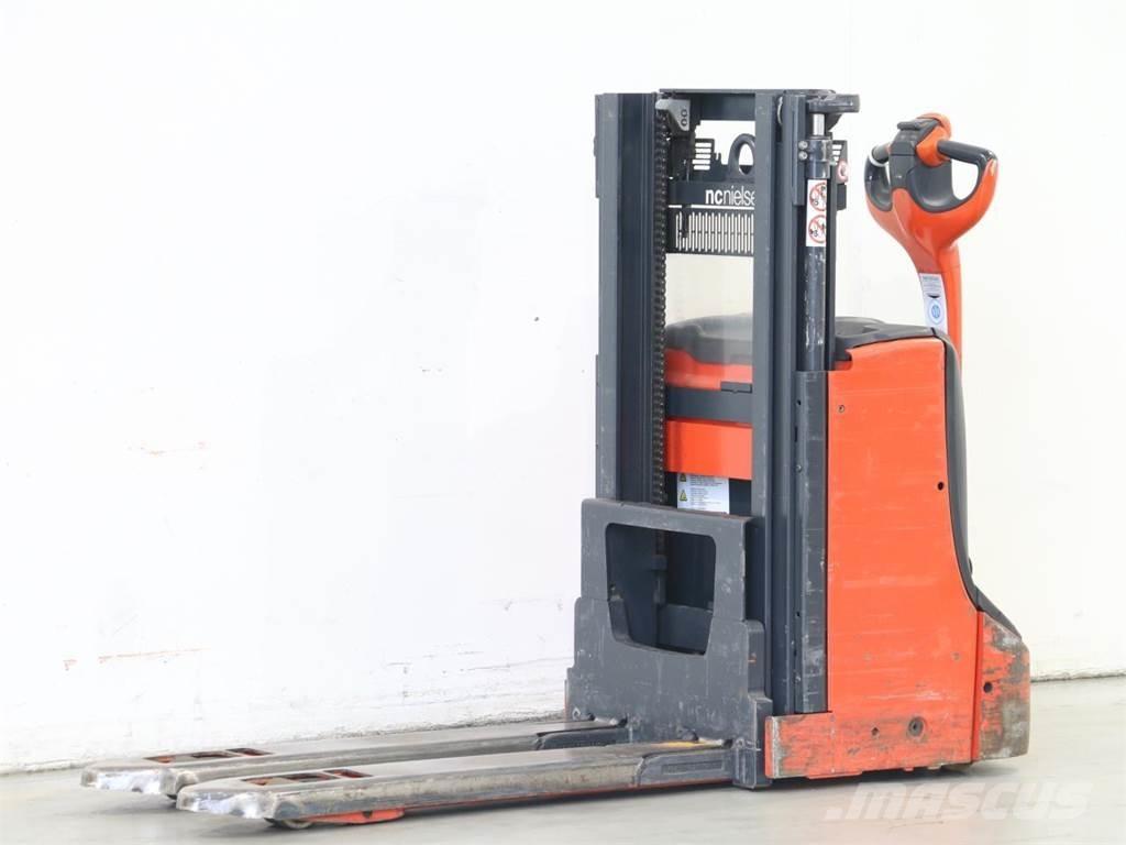 Linde D08/1160-00 Meeloop stapelaar