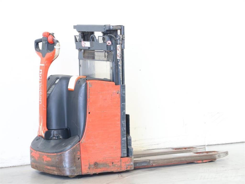 Linde D08/1160-00 Meeloop stapelaar