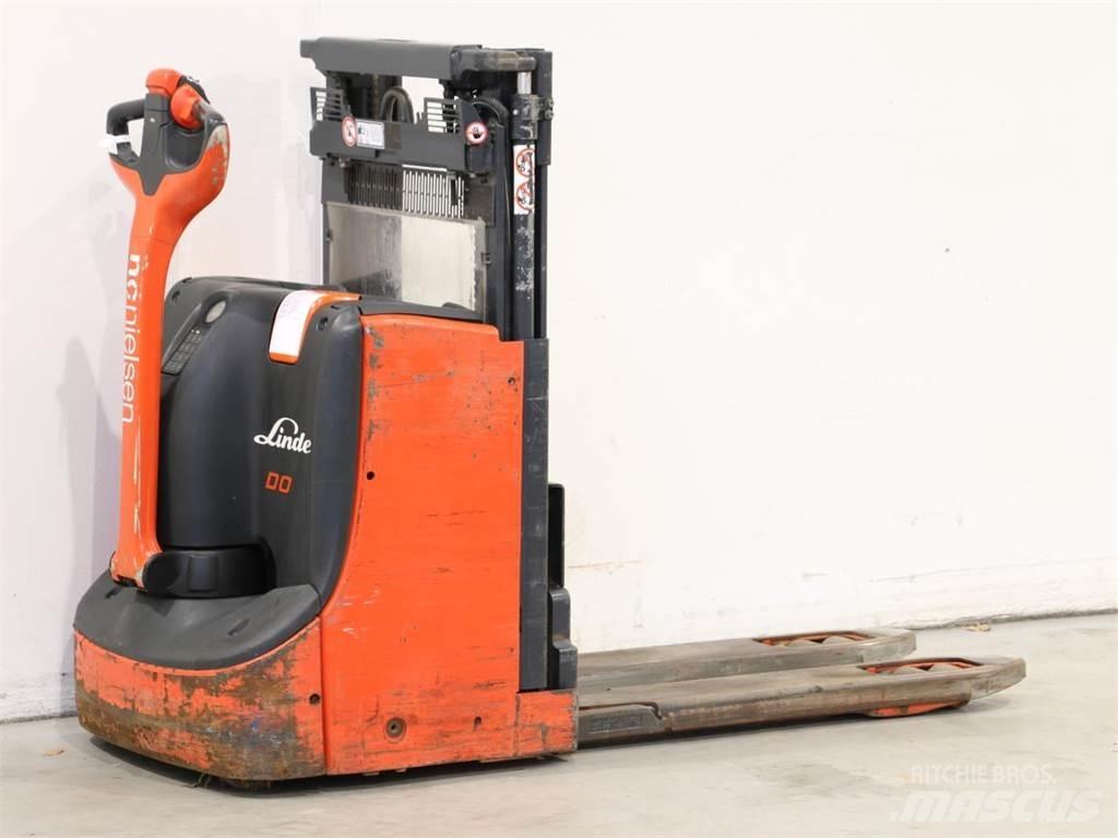 Linde D08/1160-00 Meeloop stapelaar