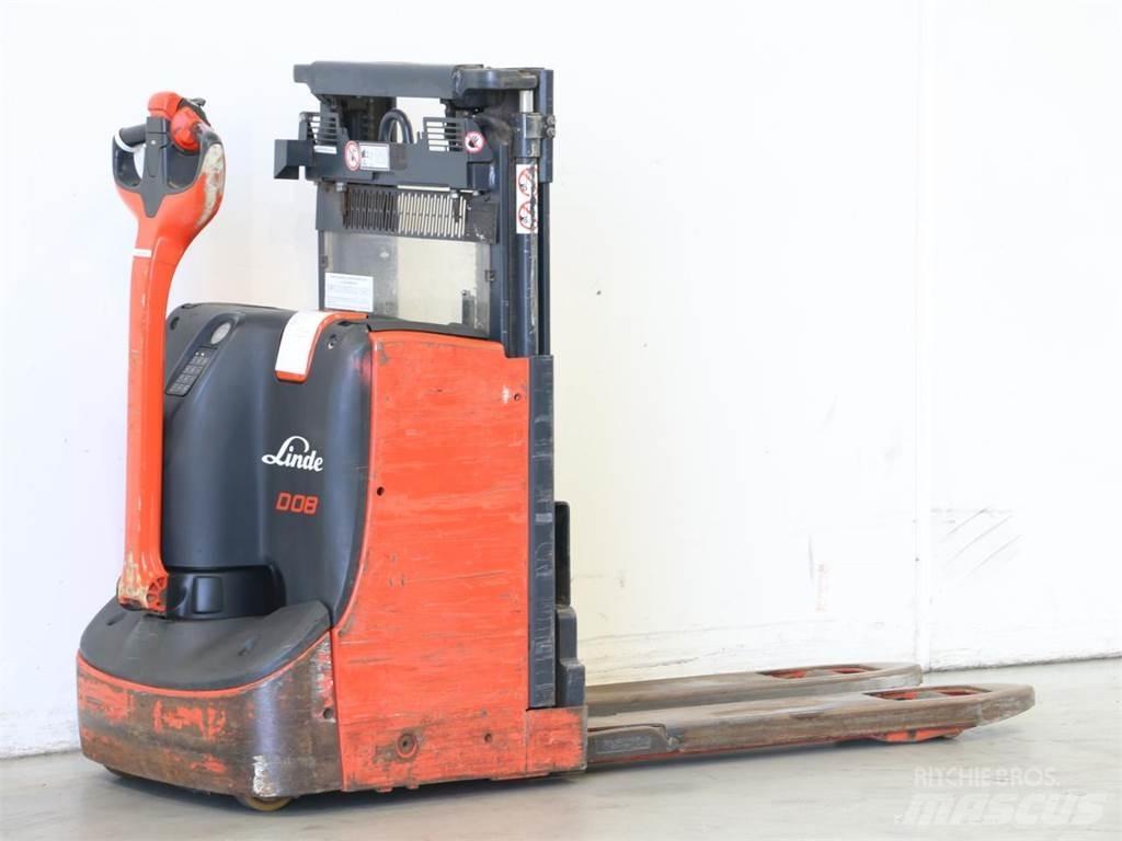 Linde D08/1160-00 Meeloop stapelaar