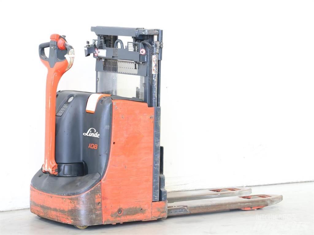 Linde D08/1160-00 Meeloop stapelaar