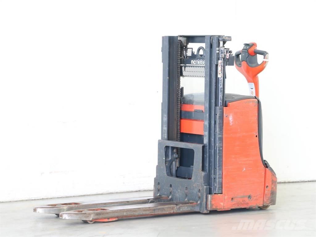 Linde D08/1160-00 Meeloop stapelaar