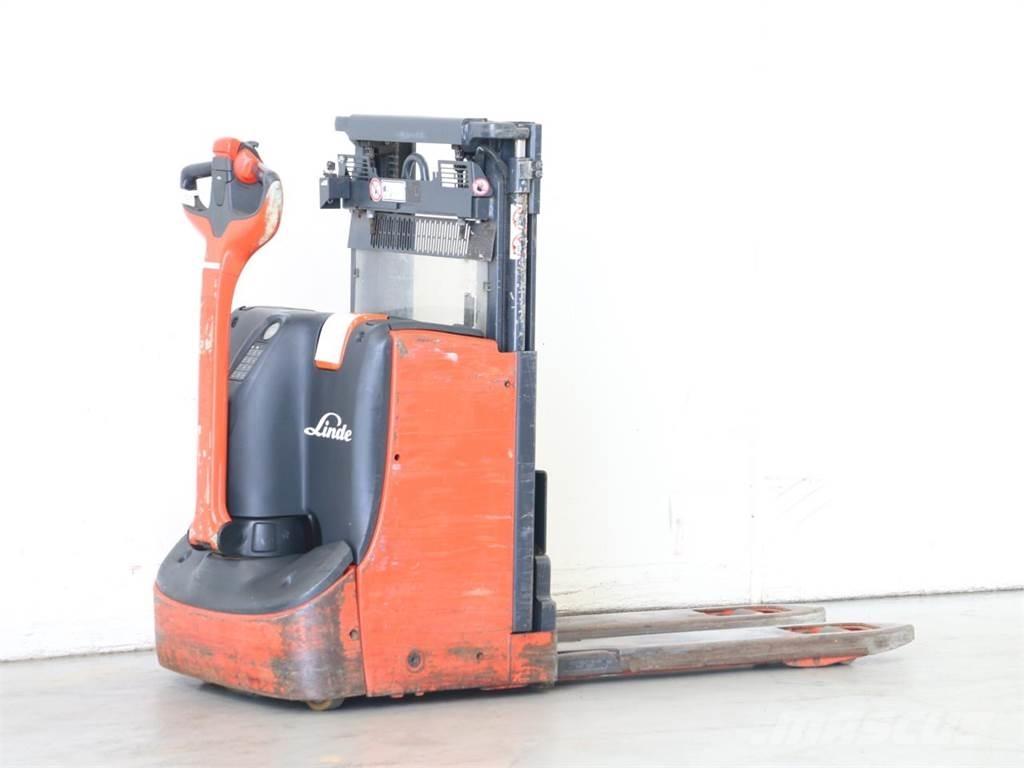 Linde D08/1160-00 Meeloop stapelaar