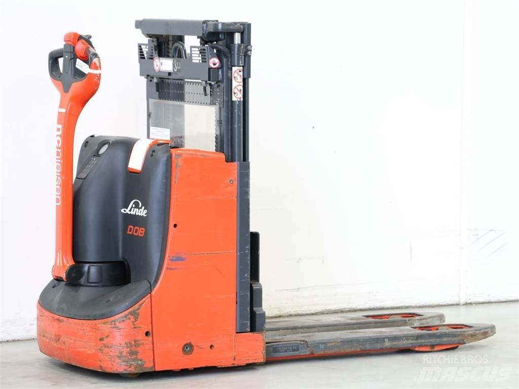 Linde D08/1160-01 Meeloop stapelaar