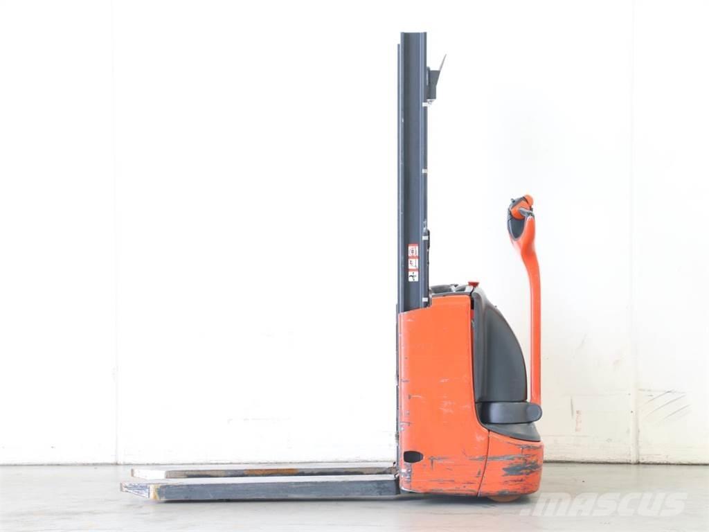 Linde L10/1172-01 Meeloop stapelaar
