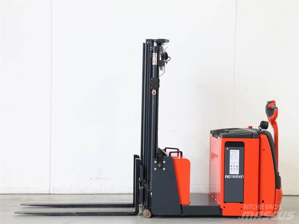 Linde L12AC/1171-01 Meeloop stapelaar