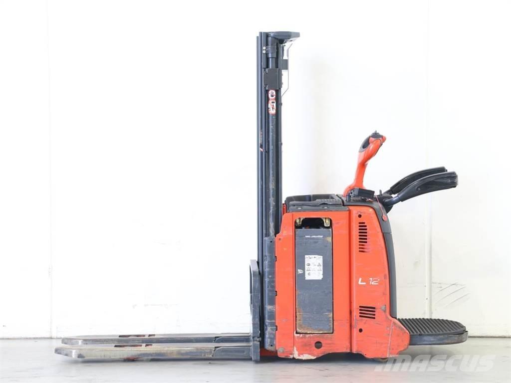 Linde L12AP/133 Meeloop stapelaar