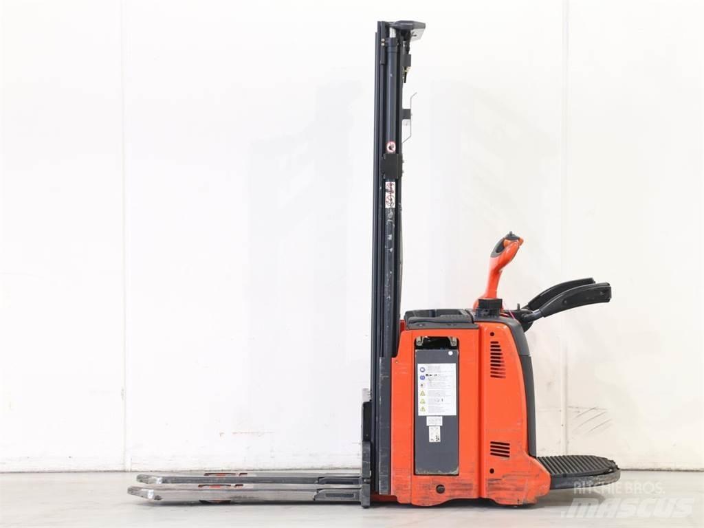 Linde L12AP/133-00 Meeloop stapelaar