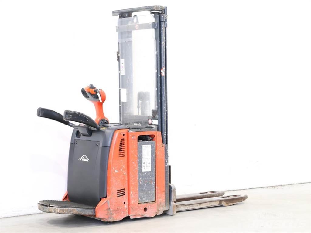 Linde L12LAP/133 Meeloop stapelaar