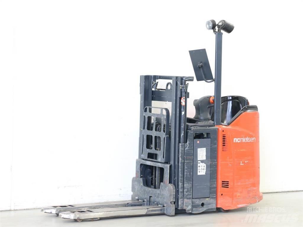 Linde L12LSP/133 Meeloop stapelaar