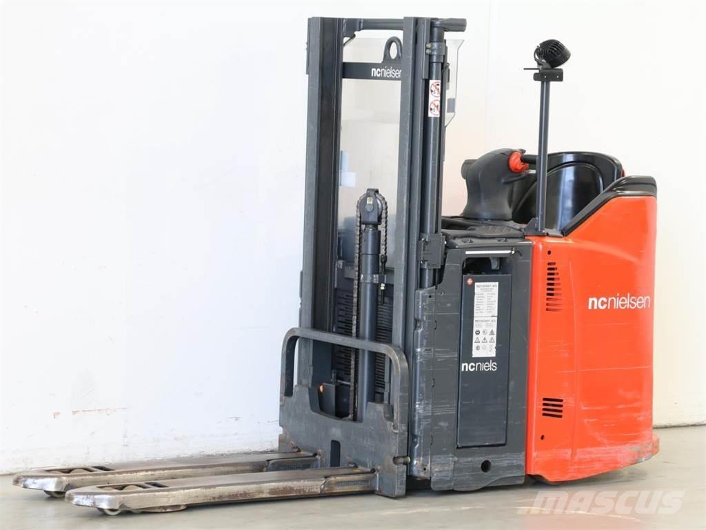 Linde L12LSP/133 Meeloop stapelaar