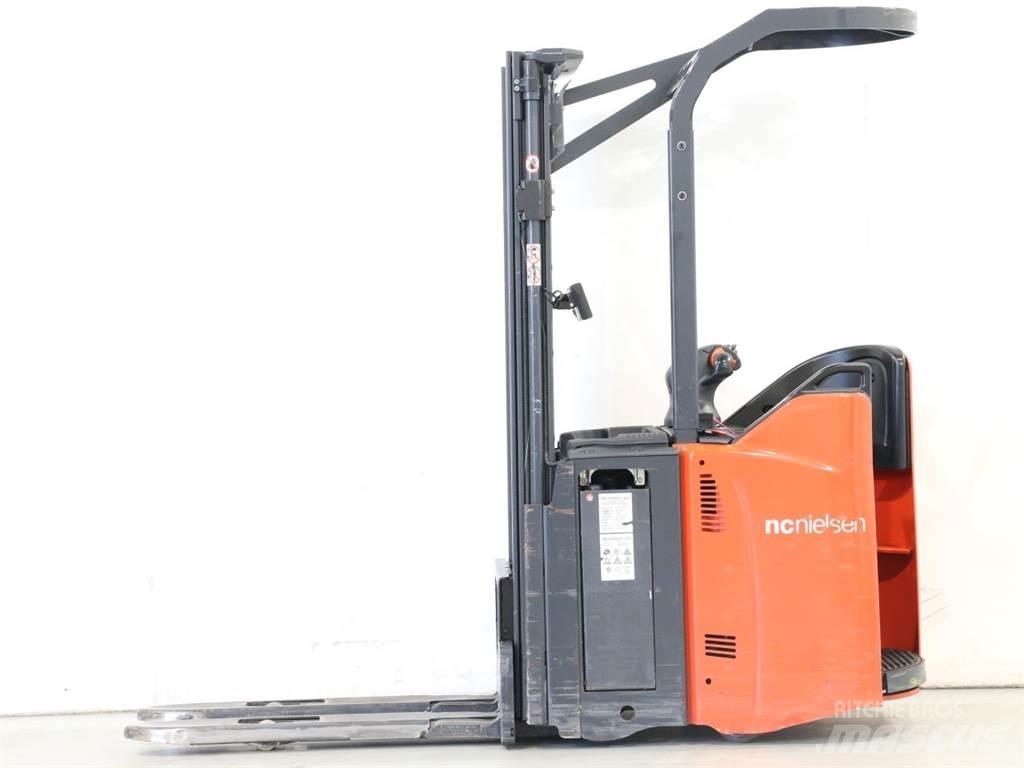 Linde L12SP/133-01 Meeloop stapelaar