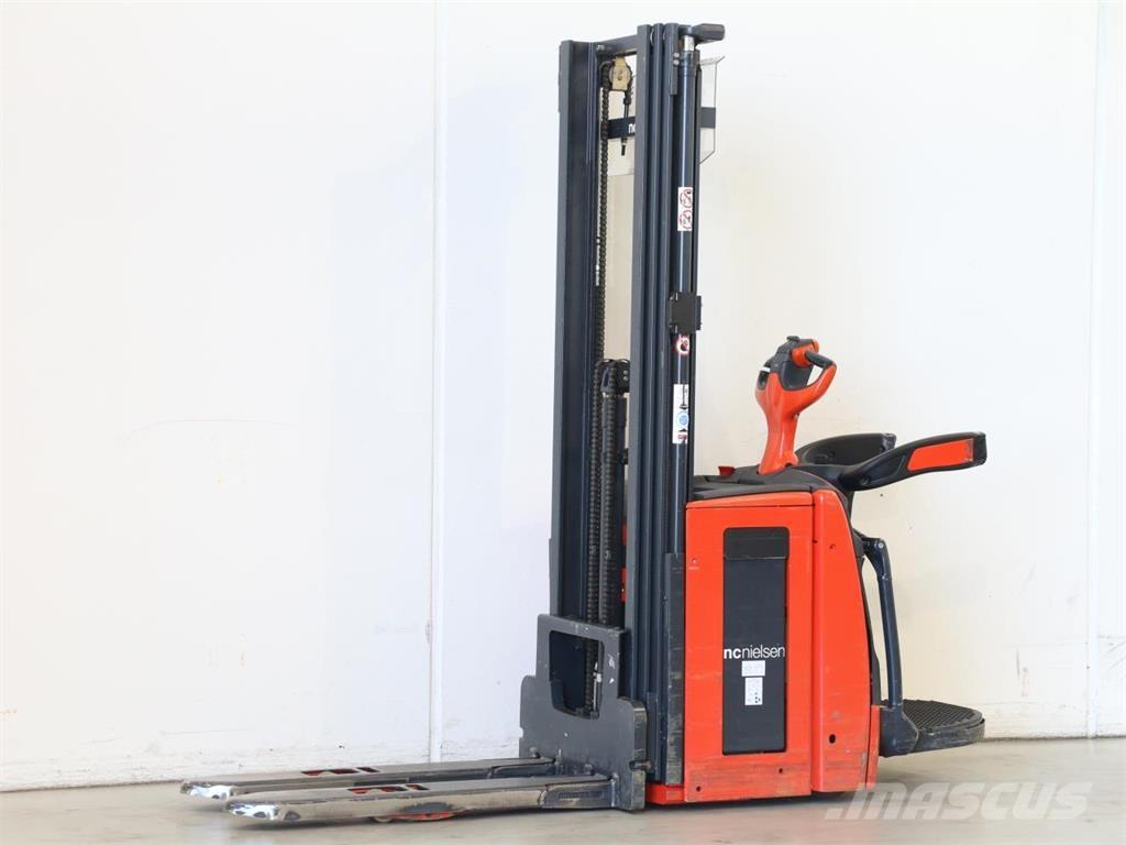 Linde L14AP/1173 Meeloop stapelaar