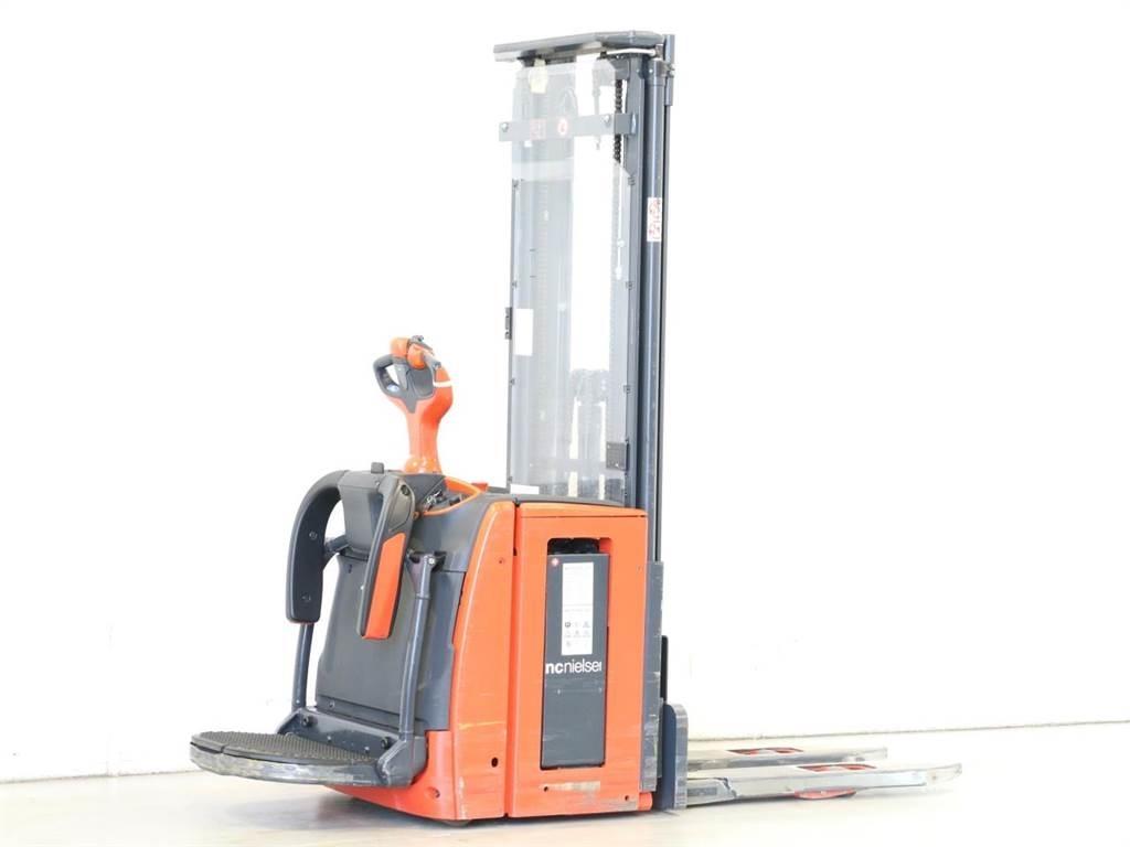 Linde L14AP/1173 Meeloop stapelaar