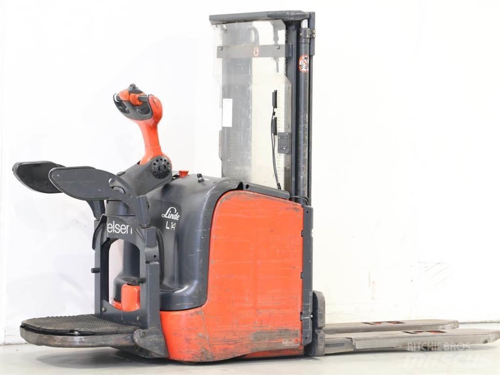Linde L14AP/372 Meeloop stapelaar