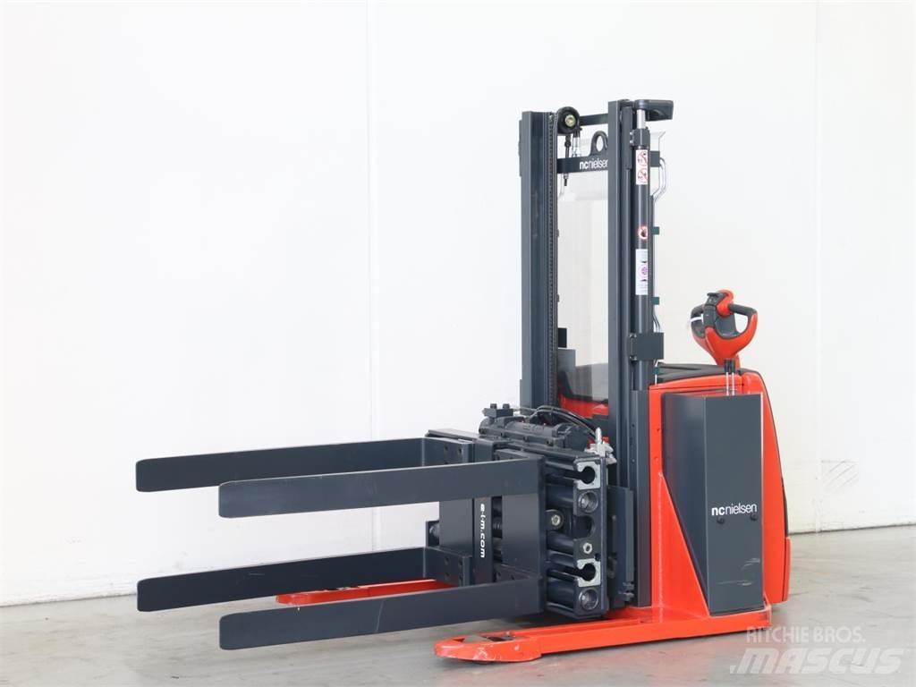 Linde L20/1173-01 Meeloop stapelaar
