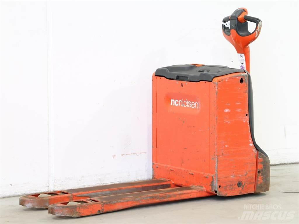 Linde T16/1152 Meeloop stapelaar