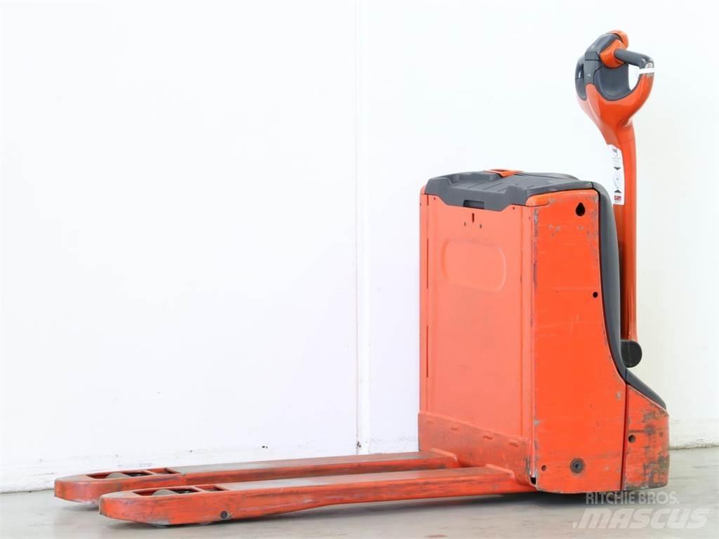 Linde T16/1152 Meeloop stapelaar