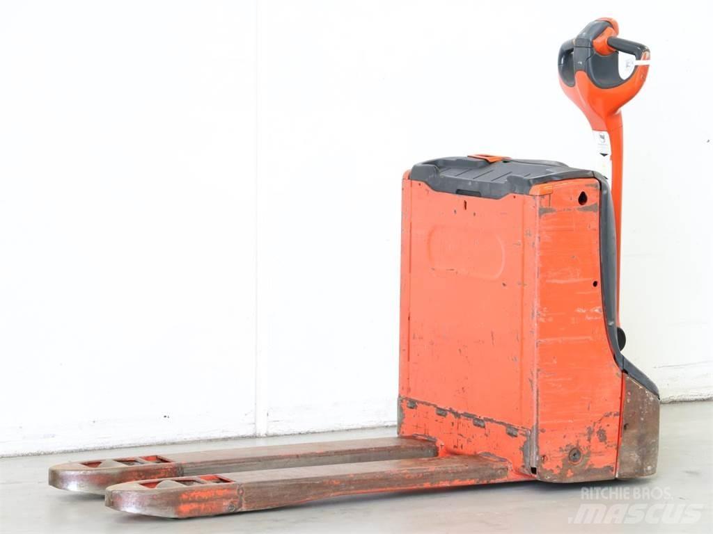 Linde T16/1152 Meeloop stapelaar