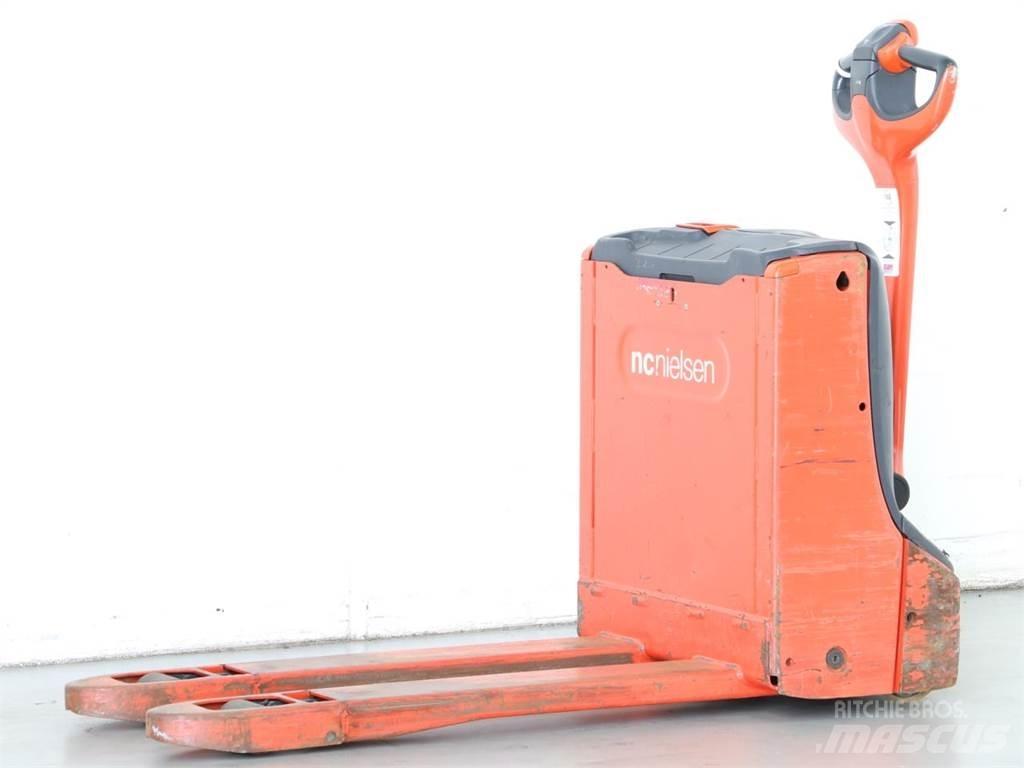 Linde T16/1152 Meeloop stapelaar