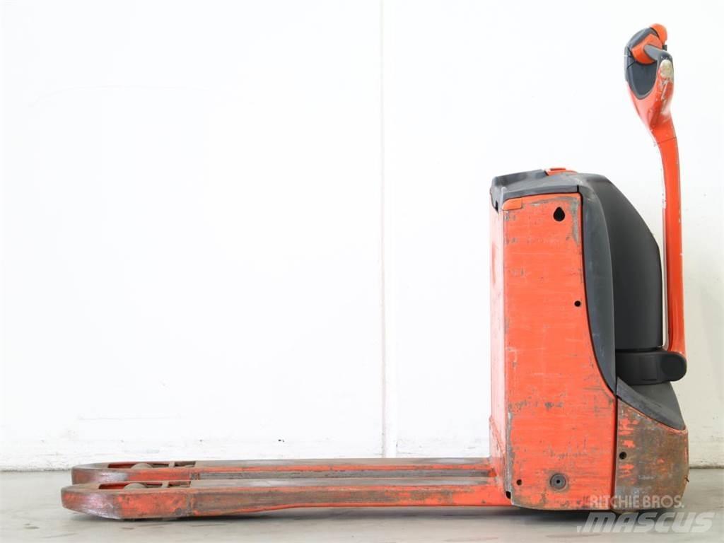Linde T16/1152 Meeloop stapelaar