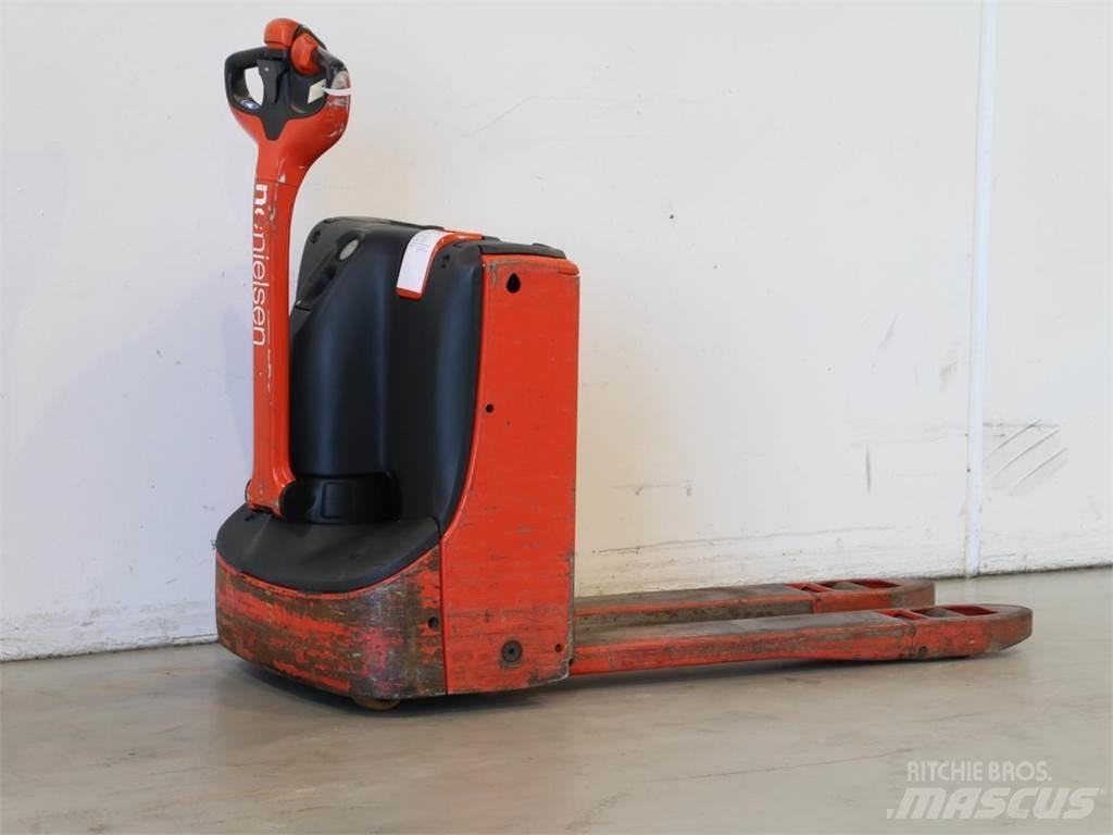 Linde T16/1152 Meeloop stapelaar