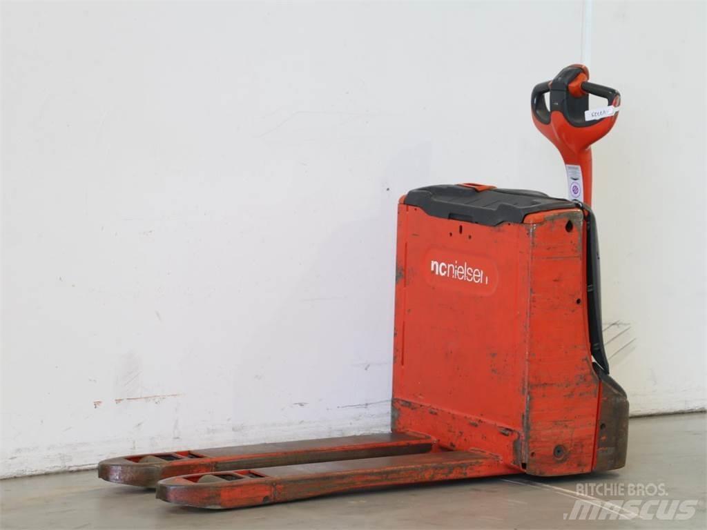 Linde T16/1152 Meeloop stapelaar